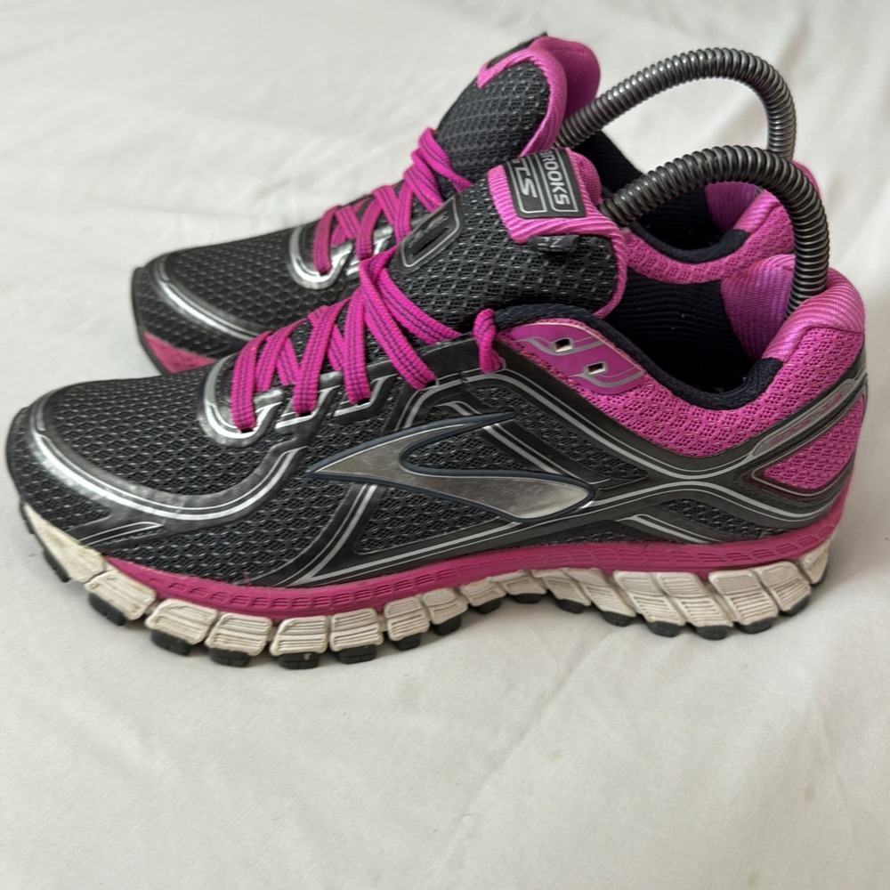 Carpe Runem Brooks GTS -16 Edition‎ Womens Running Gym Shoes Size 6.5 Rare Pink